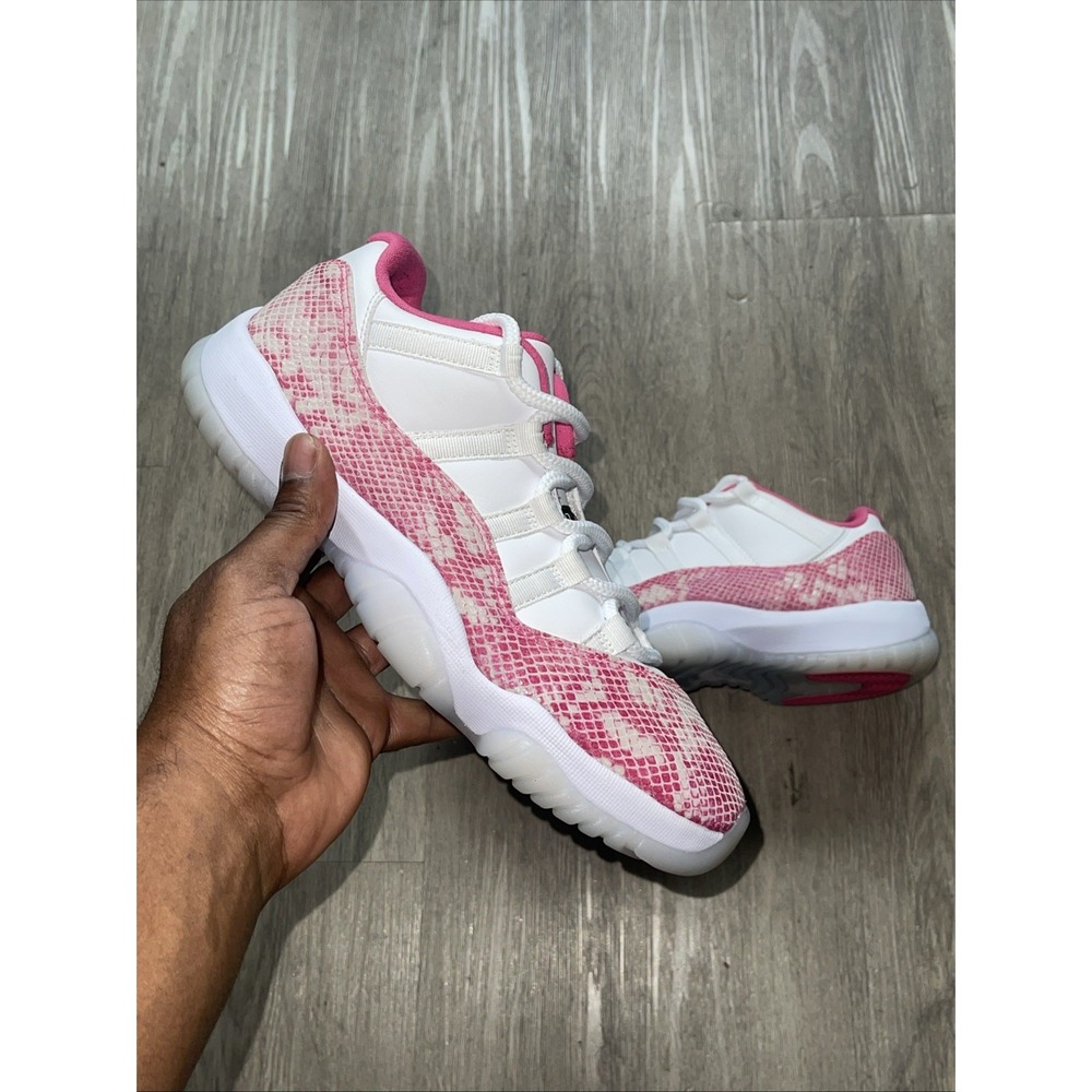 Wmns 9- Jordan 11 Retro Low Pink Snakeskin AH7860-106
